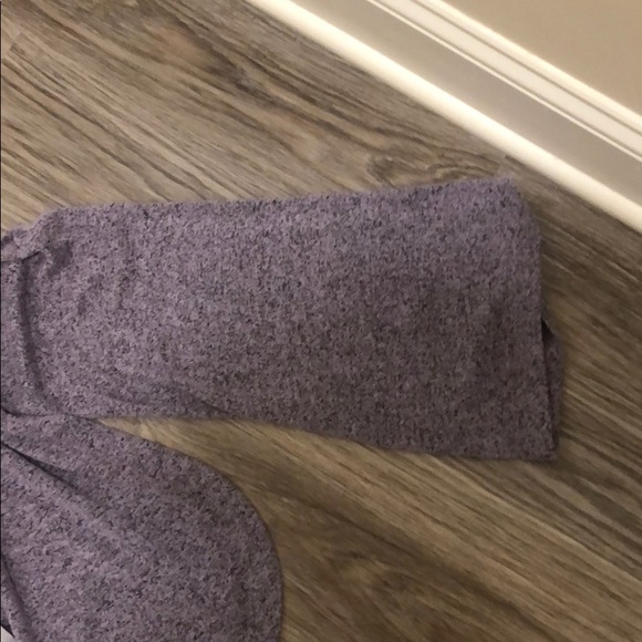 Soft lounge pullover. - Picture 3 of 4